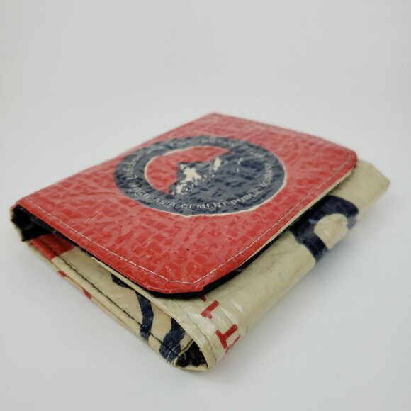 Torrain Wallet Recycled Cement Bag Material Bi-Fold Vegan Unisex Red White - Picture 13 of 13